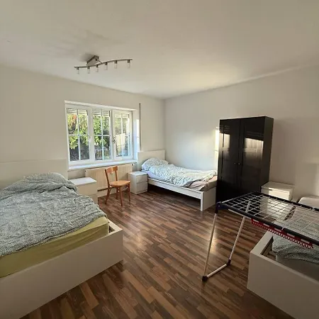 Апартаменты Ferien- Und Monteurwohnungen Naehe Leipzig & A72 *